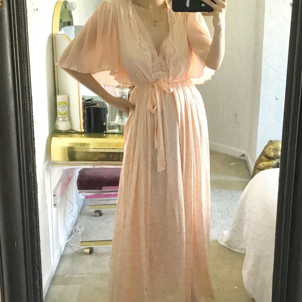Vintage 60s peach dress and robe set